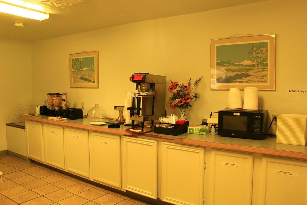 Sunrise Motor Inn Cody Kültér fotó