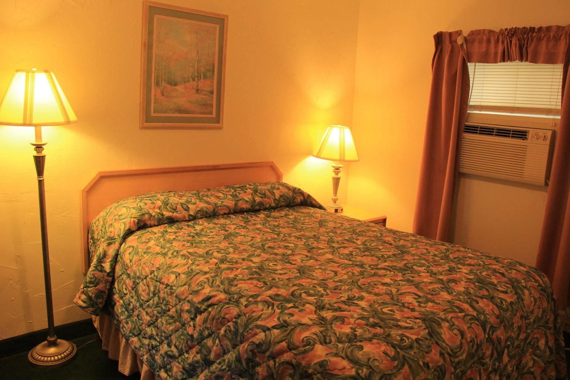 Sunrise Motor Inn Cody Kültér fotó