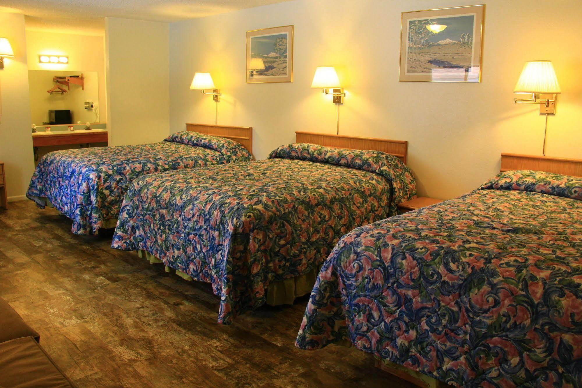 Sunrise Motor Inn Cody Kültér fotó